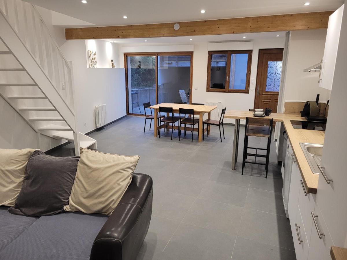 Les Maisons Bareyre - Grandes Maisons Avec Terrasse Saint-Sandoux エクステリア 写真